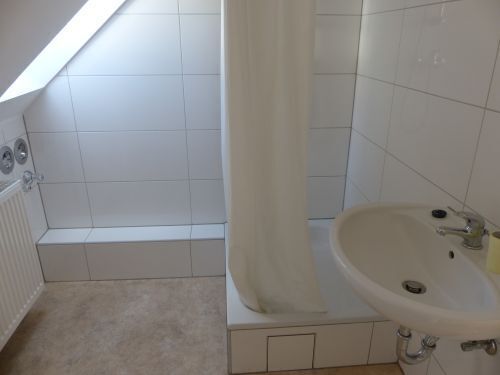 Großzügiges 1-Zimmer-Appartement mit großer Dachterrasse in 97450 Arnstein (ID 1323)