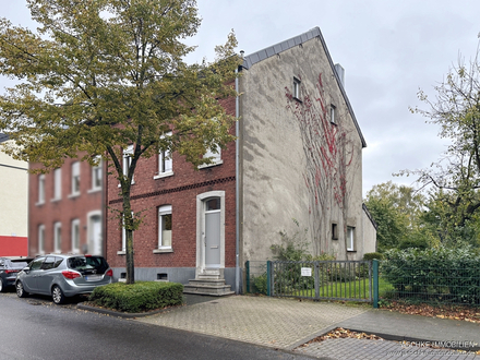 Aachen / Brand - JÄSCHKE - Abrissprojekt Neubau eines MFH in erster und Ein-Zweifamilienhaus in zweiter Reihe.
