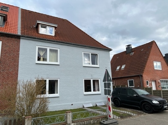 Husum - Mehrfamilienhaus mit 3 festvermieteten Wohnungen, neuer Preis!