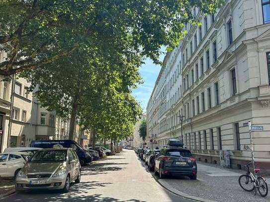 Leipzig - Über den Dächern der Südvorstadt: 3-Raumwohnung mit Spitzboden in Bestlage