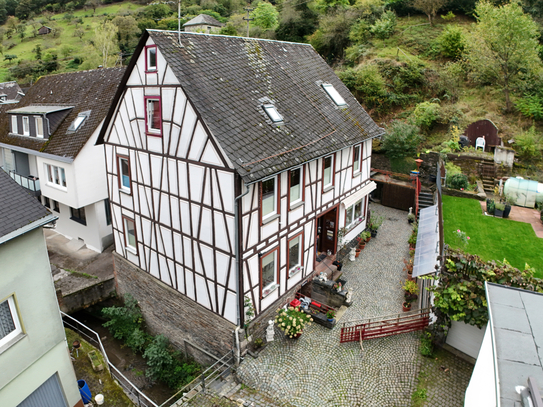 Bacharach-Steeg - Malerisches Einfamilien-Fachwerkhaus mit Garten zum Verlieben