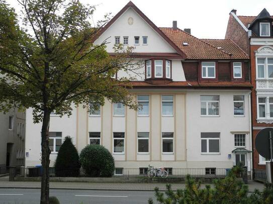 Alfeld - Ein eindrucksvolles Haus bietet 3-Zimmer-Wohnung!