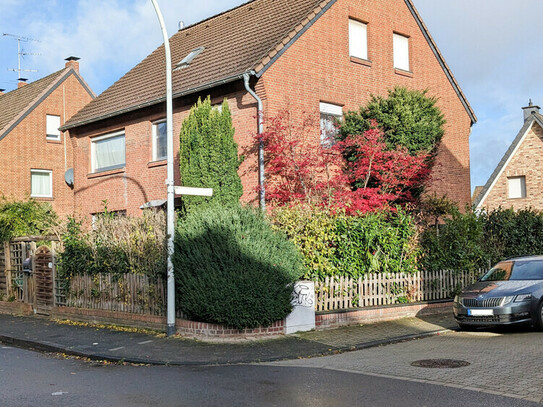 Grevenbroich - Gepflegtes 1-2-Familienhaus mit Palmengarten und Garage sucht nette Eigentümer