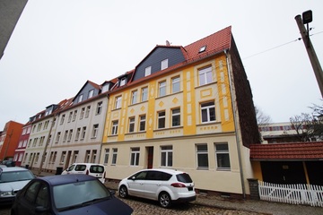 Magdeburg - frisch sanierte 2-Zi-EG-Whg mit Terrasse, Fußbodenheizung, Dusche