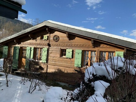 Gstaad - Liebhaber Chalet mit Grundstück in Gstaad zu verkaufen