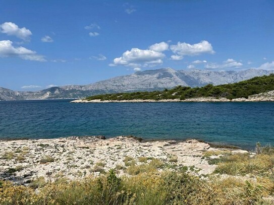 Split - INSEL BRAC 1000m2 Bauplatz ERSTE REIHE AM MEER