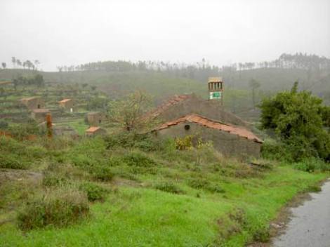 Sertã - Praktisches Landhaus in der grünen Hügellandschaft am Dorfra