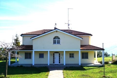 Pescara - Villa zu verkaufen in Abruzzen Italien