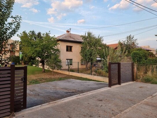 Sarajevo - Mehrfamilienhaus Sarajevo Grundstück Ilidza