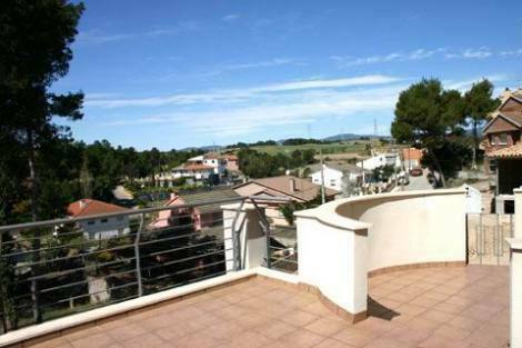 Abrera - Neu erbaute Villa in der Nähe von Barcelona, Panoramablicke