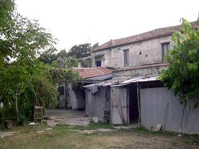 Vibonati (SA) - Bauernhaus zwischen Bergen und Meer, restaurierungsbed.