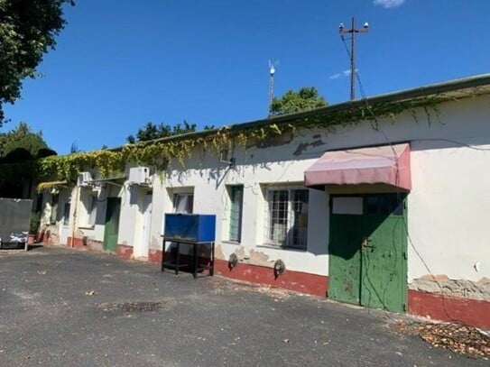 Siófok - Ein Haus im Stadtzentrum mit großem Grundstück