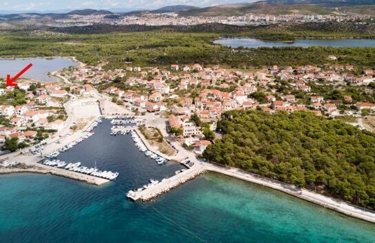 Sibenik - Baugrundstück voll erschlossen in Meeresnähe Kroatien