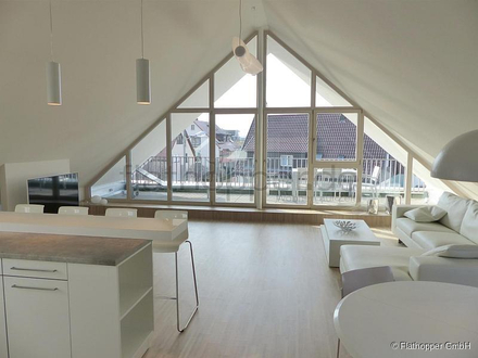Stuttgart - Exklusive, lichtdurchflutete 3,5-Zimmer-Dachgeschoss-Wohnung mit Dachterrasse Stuttgart-Plieningen