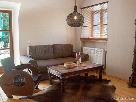Grassau - Hochwertige 2-Zimmer-Wohnung im denkmalgeschützem Haus in Grassau bei Chiemsee