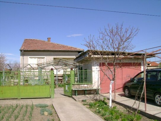 Sofronievo - Zwei Häuser und 1115 Quadratmeter Hoffläche