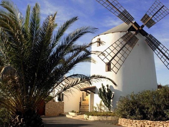 ANTIGUA - Fantastische Windmühle auf 12000 m2 Grundstück