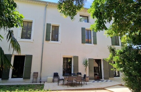 MONTPELLIER - Elegantes vollständig renoviertes Maison de Maitre 400m2