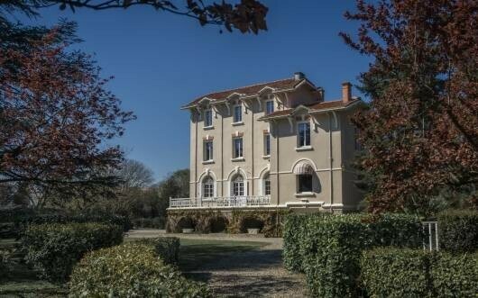 CARCASSONNE - Romantic Chateau on 1.2ha with a beautiful and peaceful park