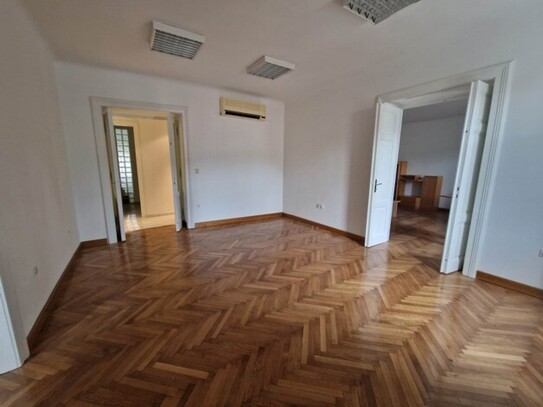 Rijeka CENTAR - 4 Zimmer Wohnung 135M2