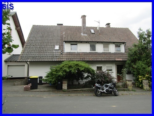 Neukirchen - Großzügiges Zweifamilienhaus in 34626 Neukirchen zu verkaufen