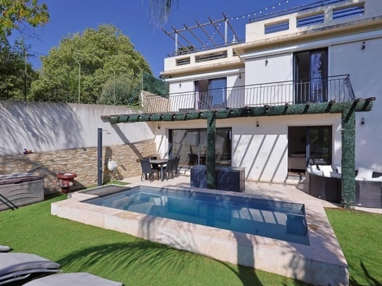 Cannes - Sehr schöne, moderne 5-Zimmer-Villa im Zentrum von Cannes mit Pool und großer Terrasse