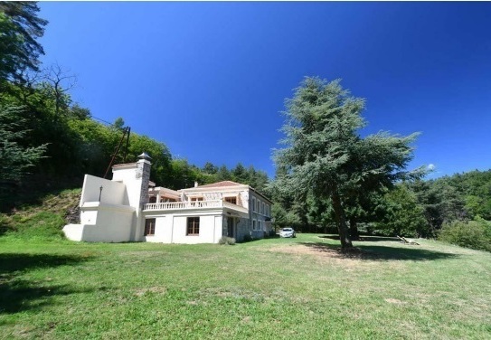 Silhac - Landhausvillenanwesen in der Ardèche