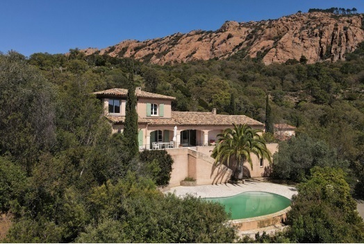 Agay - Wunderschöne Villa mit Infinity-Pool und Panoramablick