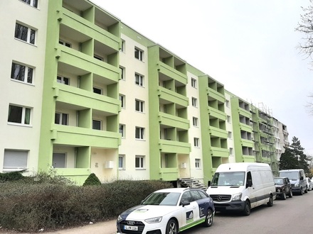 Halle (Saale) - Erstbezug nach Sanierung 4-Zimmer-Wohnung mit Balkon