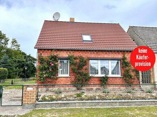 Jatznick / Sandförde - HORN IMMOBILIEN ++ RESERVIERT++ kleines Einfamilienhaus bei Jatznick mit großem Grundstück