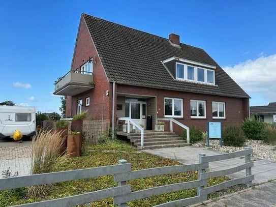 Nordstrand - Haus mit 2 Wohnungen in ruhiger Lage mit schöner Aussicht. Preis VHB