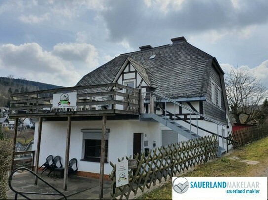 Willingen-Schwalefeld - Mehrfamilienhaus aufgeteilt in 3 Wohnungen in Schwalefeld