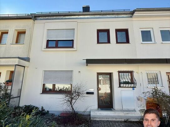 Augsburg - Ihr Wohntraum mit Potenzial - Charmantes Reihenmittelhaus in Augsburg