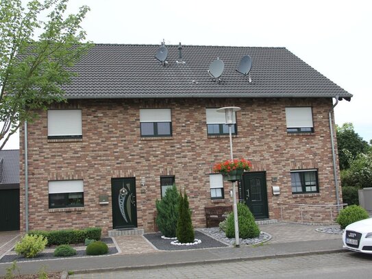 Viersen - Zweifamilienhaus Neubau Massivhaus in Sonnenlage