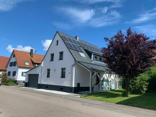 Straubenhardt - Provisionsfrei* Energieeffizient kernsaniertes Einfamilienhaus mit Garten und Doppelgarage