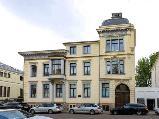 Leipzig - Waldstraßenviertel - ruhig gelegene 2 Raum-Wohnung im Souterrain, Denkmalschutz, direkter Gartenzugang