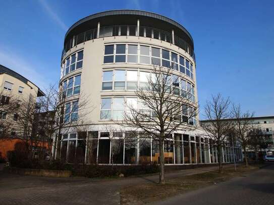 Kabelsketal - Individuell gestaltbare Bürofläche am Flughafen: Mit Balkon und viel Tageslicht