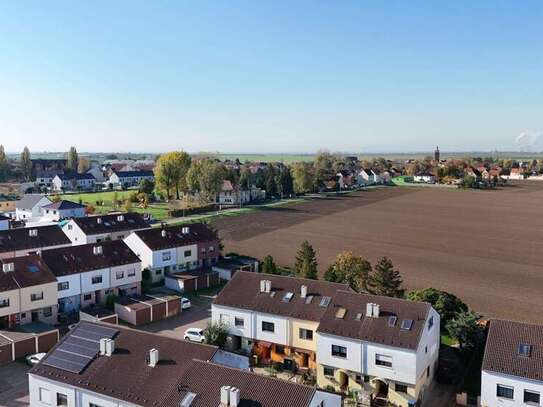 Kabelsketal - 5,5% Rendite: Reihenmittelhaus mit Garage und Stellplatz