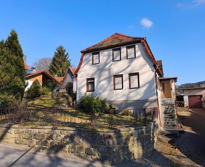 Schleusingen - BAUERNHAUS MIT SCHEUNE - HISTORISCHER CHARMÉ