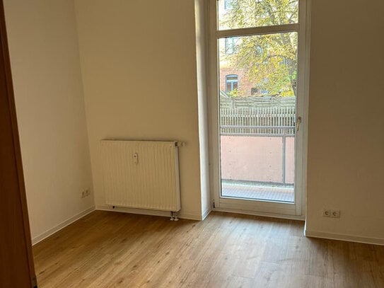 Zwickau - Helle 2-Zi Wohnung mit Balkon im EG in ZwickauMarienthal