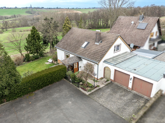 Königswinter - Familienidylle in Niederbuchholz: Wohnkomfort mit Garten und XXL-Garage