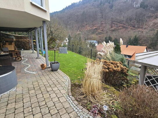 Lambrecht (Pfalz) - ObjNr:19632 - Trtaumhaftes Wohnen in neuwertigem EFH mit Blick ins Tal in Lambrecht