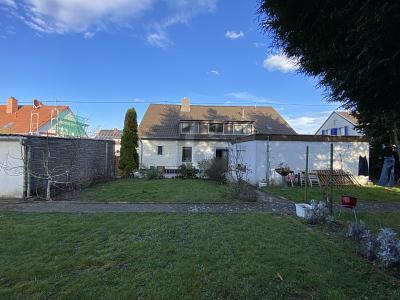 Saarbrücken - GROßZÜGIG MIT TERRASSE, GARAGE UND GARTEN