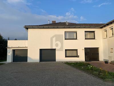 Felsberg - PERFEKTES ZUHAUSE: 6 ZIMMER, 2 CARPORTS, 2 GARAGEN