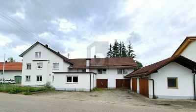 Unterdießen - LADEN + 2 WOHNUNGEN + 3 GARAGEN + KLEINE HALLE