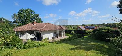 Neustadt in Holstein - TRAUMHAFTE ALLEINLAGE MIT GARTENPARADIES UND TERRASSE