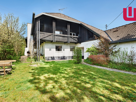 Gernlinden - WINDISCH - Repräsentative Architekten-Villa mit Sanierungsbedarf auf großem Grundstück in Top-Lage!