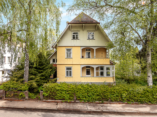 Schömberg - DENKMAL! Sanierungsbedürftige Villa Hedwig im Kurort Schömberg, ca. 236m² Wohnfläche, prov.frei