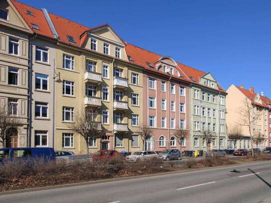 Erfurt - 3 Mehrfamilienhäuser inklusive Einfamilienhaus im Innenhof direkt in der Johannesvorstadt Erfurt!