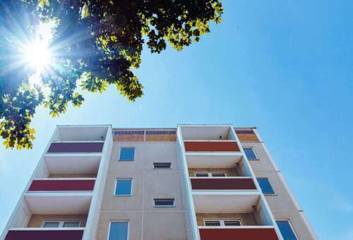 3-Zimmer-Wohnung mit BALKON, Dusche